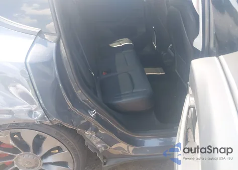 2023 Tesla Model Y Performance Dual Motor All-Wheel Drive z USA, uszkodzony, nr VIN 7SAYGDEF9PF614739